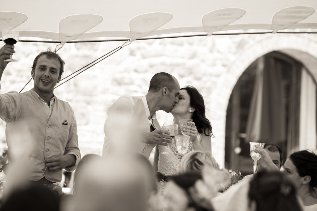 un bacio degli sposi a montalcino