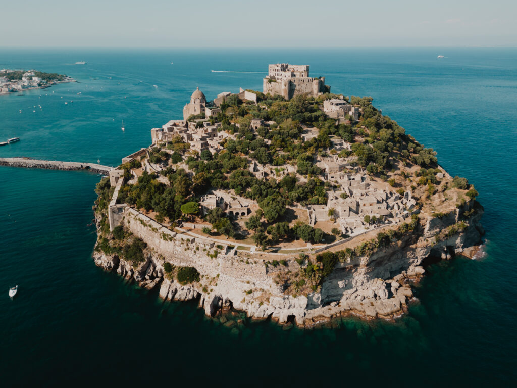 wedding photographer on island of ischia, destination wedding in italy, matrimonio a ischia, lovely clouple - Matrimonio ad ischia