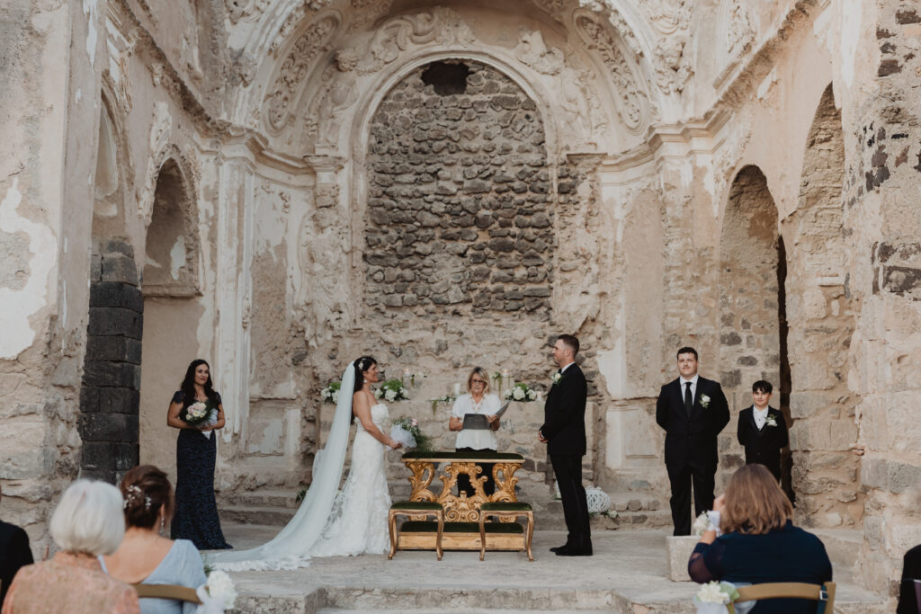 wedding photographer on island of ischia, destination wedding in italy, matrimonio a ischia, lovely clouple